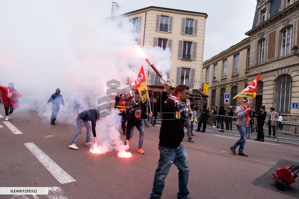 Demonstration Against Government's Pensions Reform - Versailles