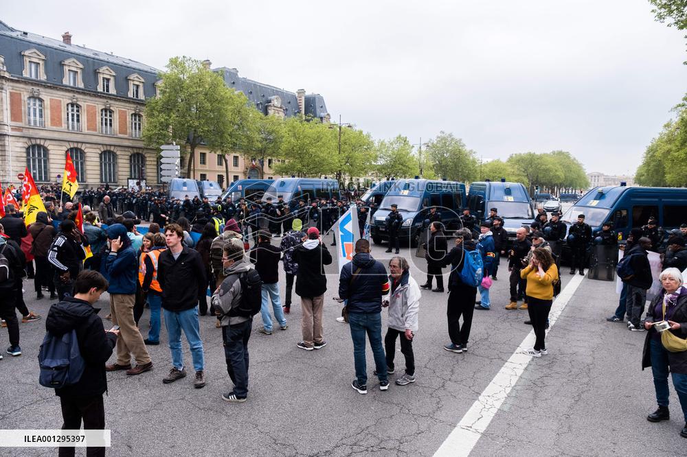 Demonstration Against Government's Pensions Reform - Versailles