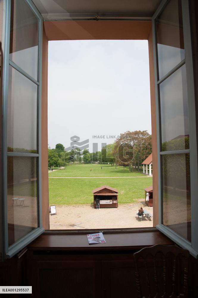 First Book And Gastronomy Fair In Morangis