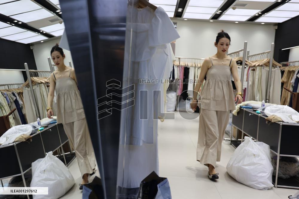 China Clothing Industry