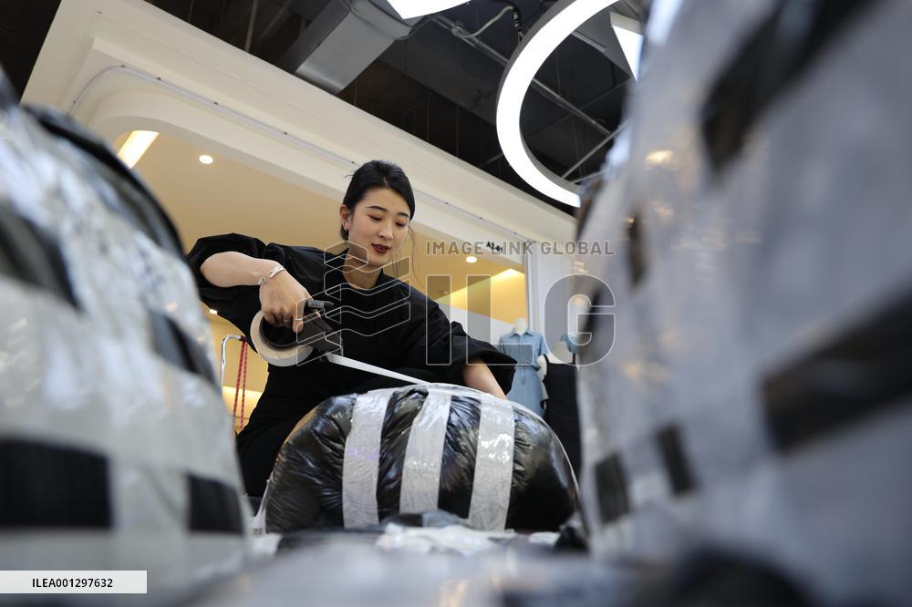 China Clothing Industry