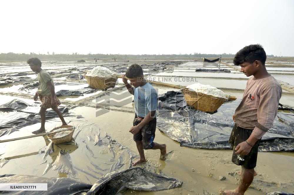 BANGLADESH-COX'S BAZAR-CYCLONE MOCHA-SALT-HARVESTING