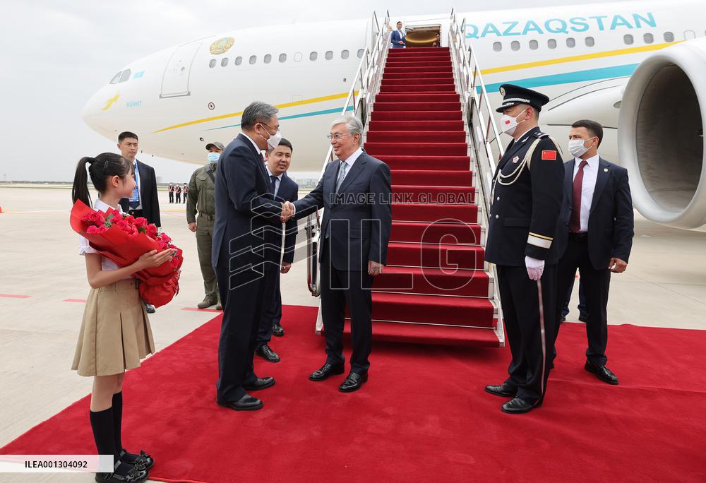 CHINA-SHAANXI-XI'AN-KAZAKH PRESIDENT-ARRIVAL (CN)