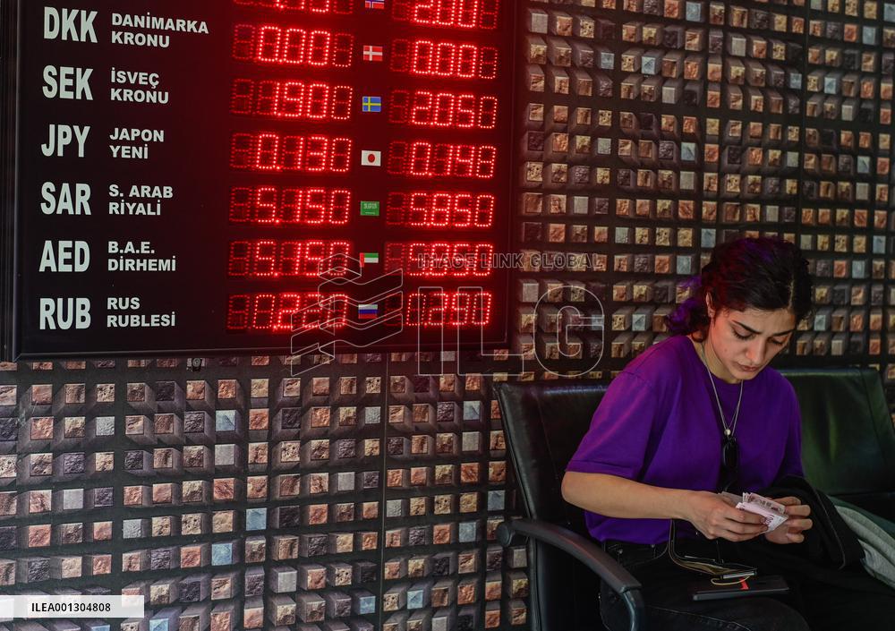 TÜRKIYE-ISTANBUL-TURKISH LIRA-EXCHANGE RATE