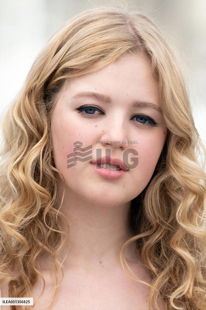 Jeanne du Barry Photocall Cannes - Day 2