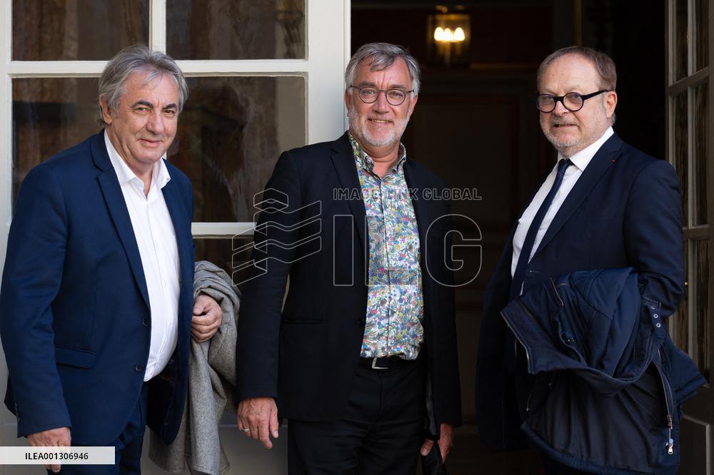 Mayor Yannick Morez meets with Elisabeth Borne - Paris