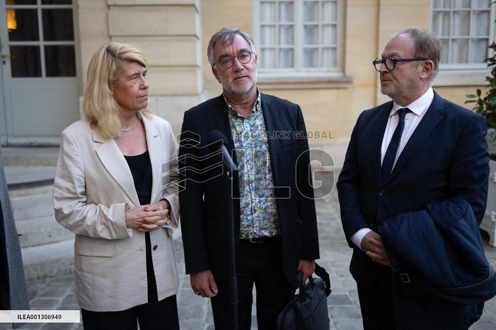 Mayor Yannick Morez meets with Elisabeth Borne - Paris
