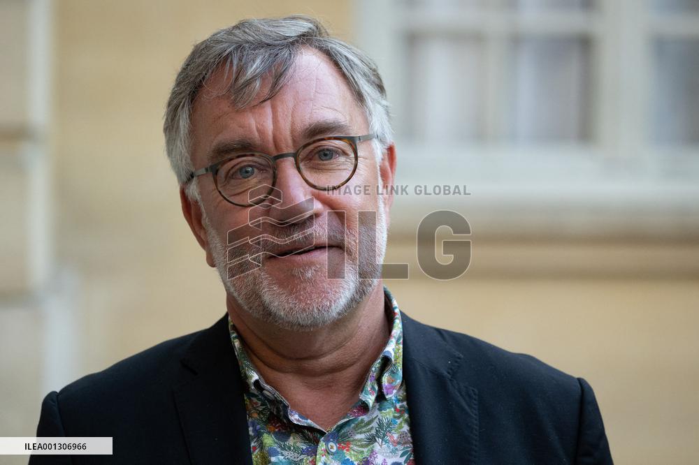 Mayor Yannick Morez meets with Elisabeth Borne - Paris
