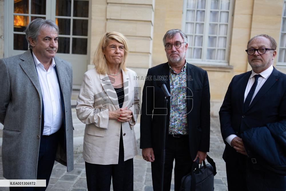Mayor Yannick Morez meets with Elisabeth Borne - Paris