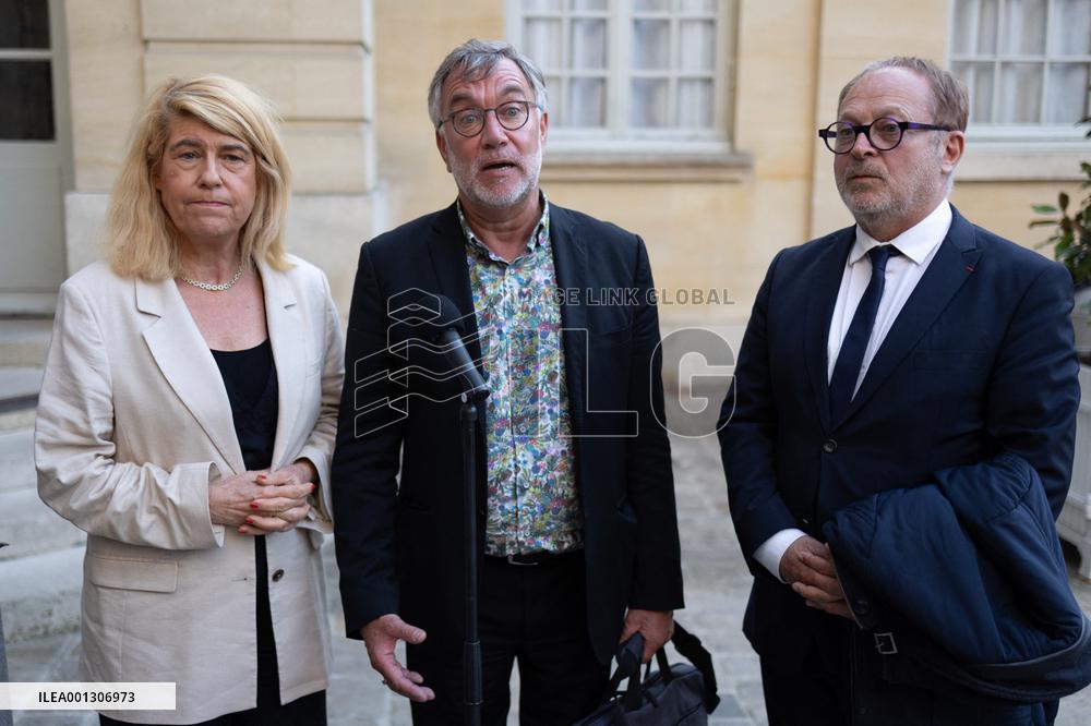 Mayor Yannick Morez meets with Elisabeth Borne - Paris