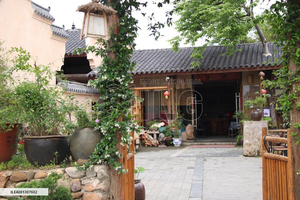 CHINA-JIANGXI-LONGNAN-OLD HOUSES (CN)