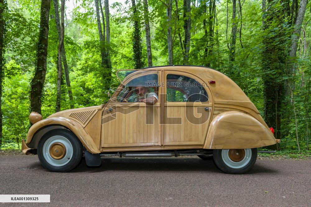 Wooden-Citroen 2CV Goes On Sale - France
