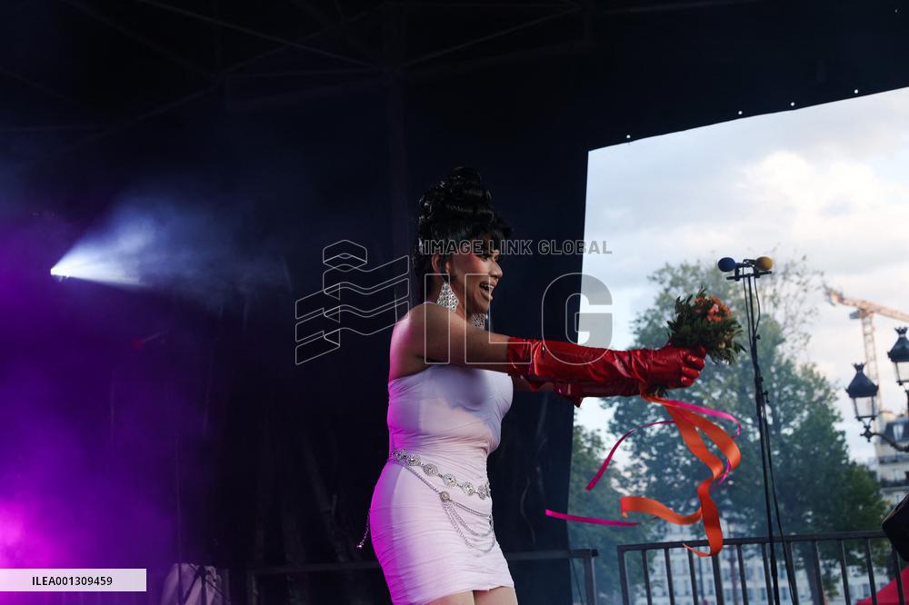 Celebration Of 10 Years Of Wedding For All - Paris