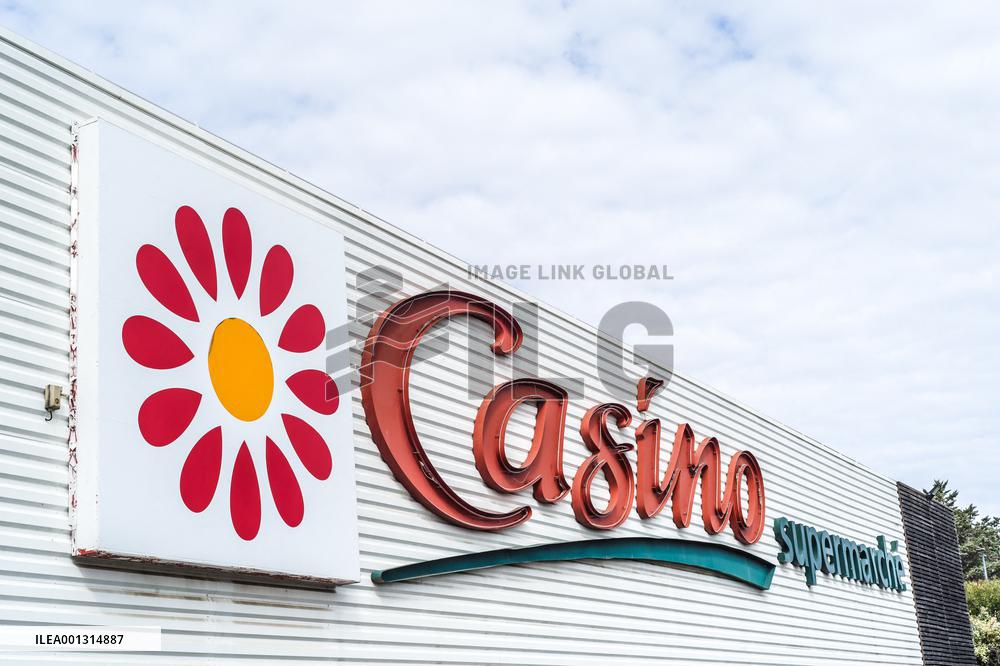 Czech Billionaire Kretinsky Seeks Casino Control - France