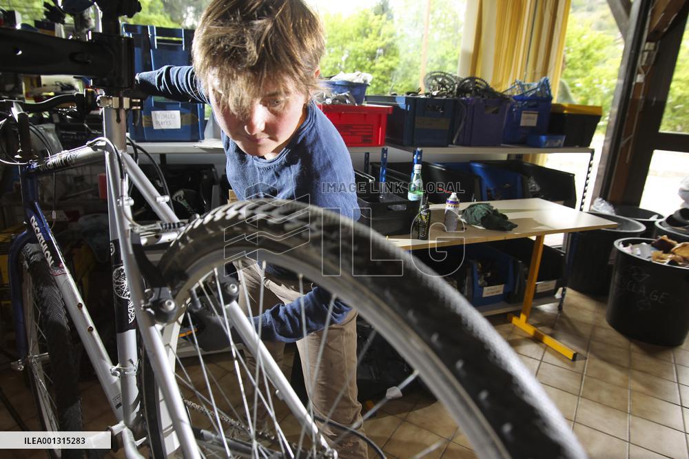 Solidarity Bike Repair Workshop - Briancon
