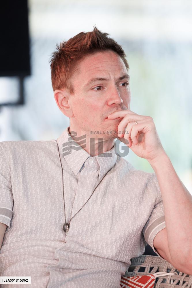 Cannes - Virginie Ledoyen At La Plage Des Enfants Gates