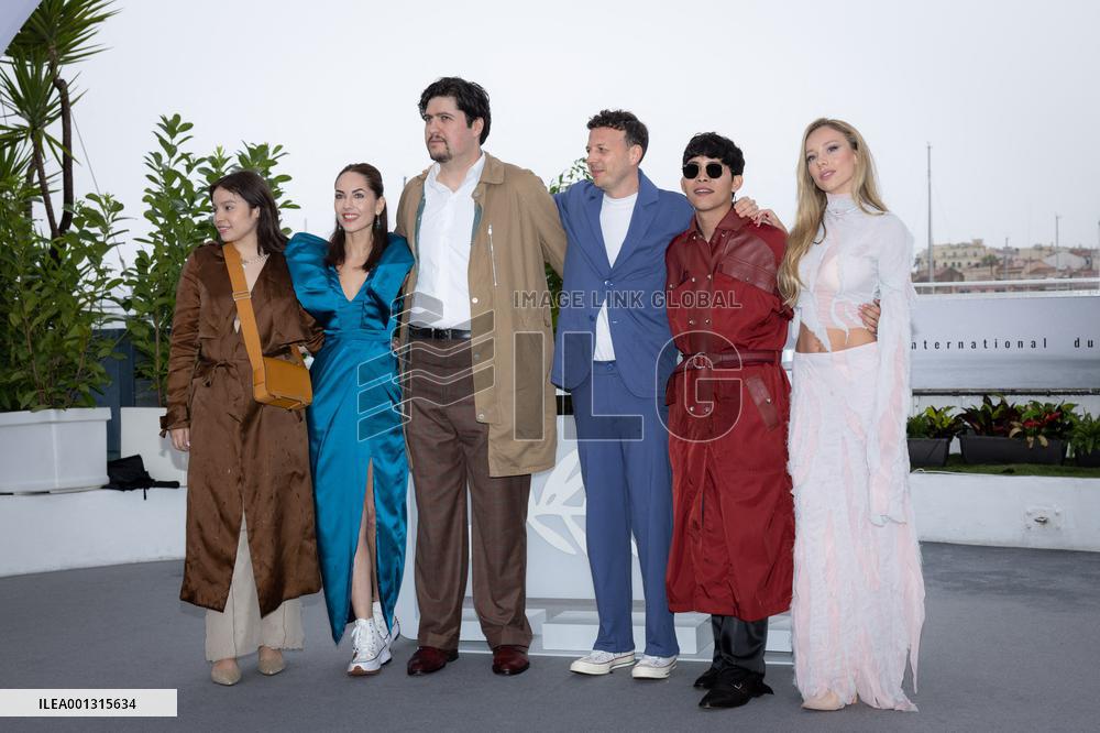 Cannes - Perdidos En La Noche (Lost In the Night) Photocall