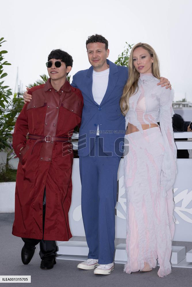 Cannes - Perdidos En La Noche (Lost In the Night) Photocall