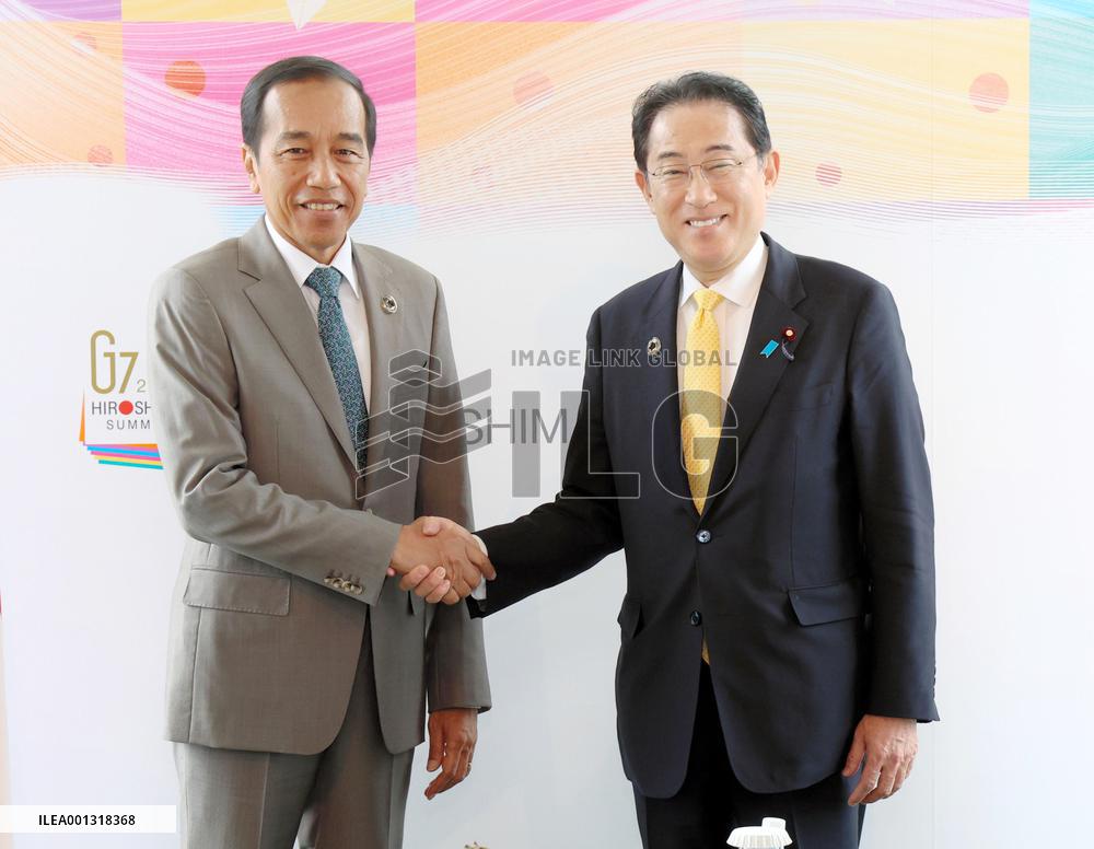 Kishida-Jokowi talks in Hiroshima
