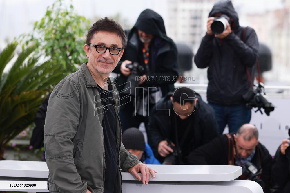 FRANCE-CANNES-FILM FESTIVAL-KURU OTLAR USTUNE