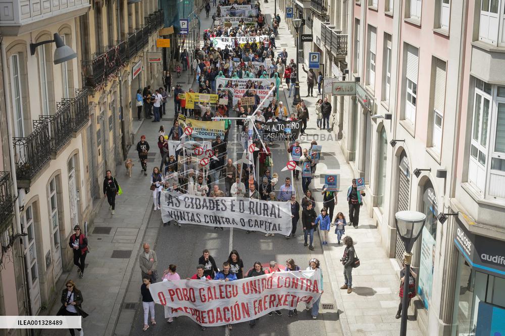 Demonstration against wind energy projects - Lugo