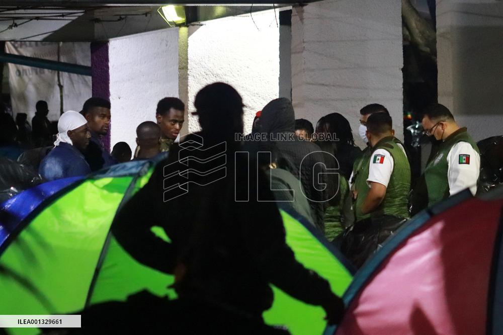 Eviction of Migrants at the park - Mexico