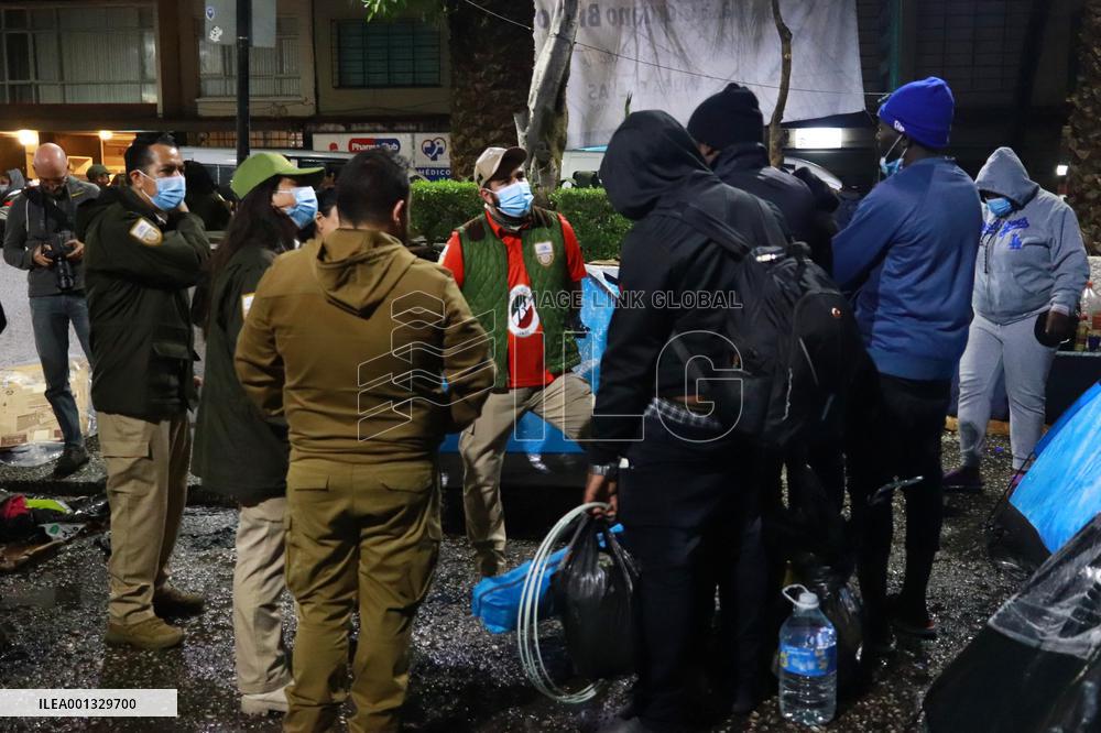 Eviction of Migrants at the park - Mexico