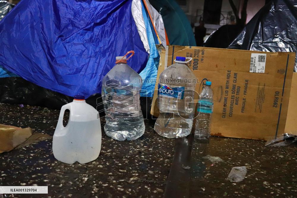 Eviction of Migrants at the park - Mexico