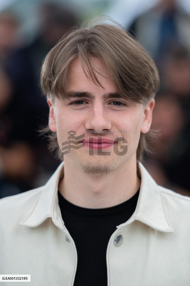 Cannes  Le Temps D Aimer Photocall AM