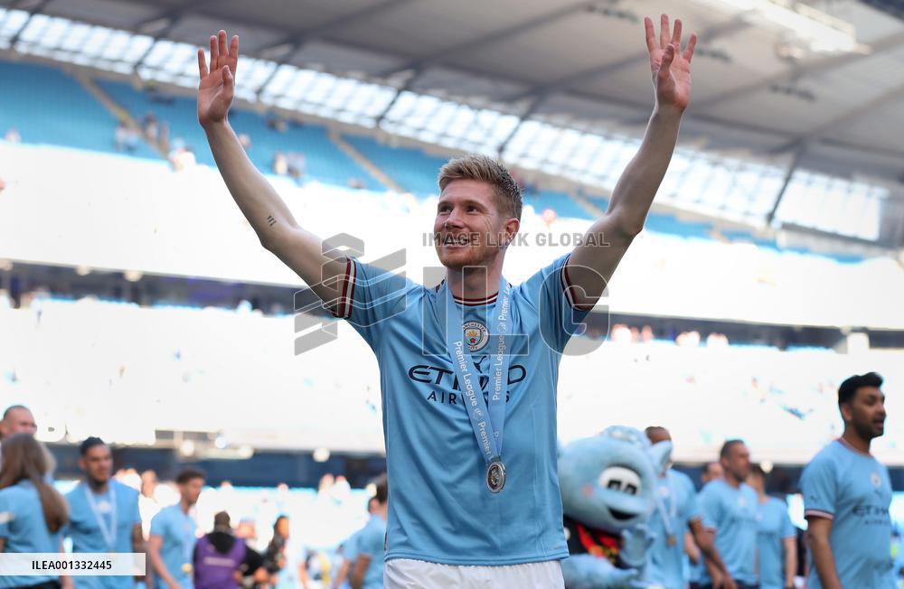 (SP)BRITAIN-MANCHESTER-FOOTBALL-PREMIER LEAGUE-MANCHESTER CITY CELEBRATION