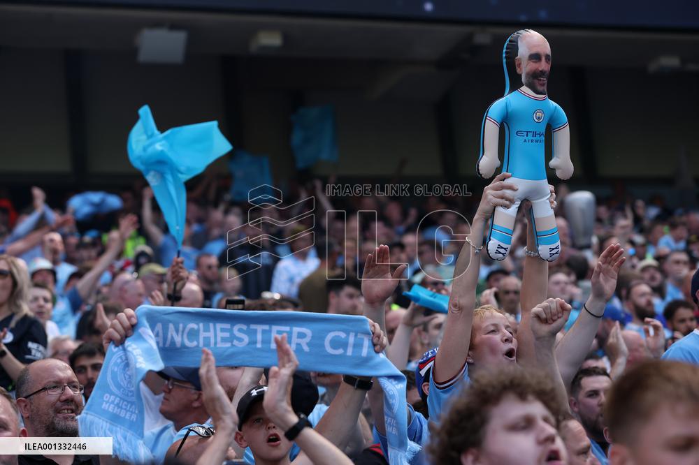 (SP)BRITAIN-MANCHESTER-FOOTBALL-PREMIER LEAGUE-MANCHESTER CITY CELEBRATION