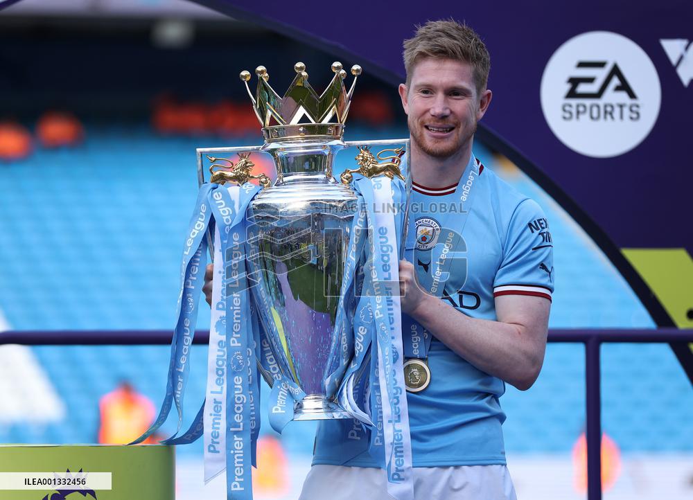 (SP)BRITAIN-MANCHESTER-FOOTBALL-PREMIER LEAGUE-MANCHESTER CITY CELEBRATION