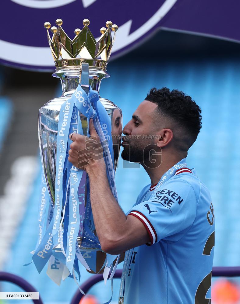 (SP)BRITAIN-MANCHESTER-FOOTBALL-PREMIER LEAGUE-MANCHESTER CITY CELEBRATION
