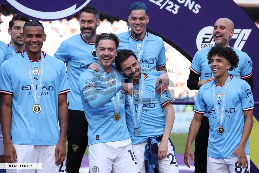 (SP)BRITAIN-MANCHESTER-FOOTBALL-PREMIER LEAGUE-MANCHESTER CITY CELEBRATION