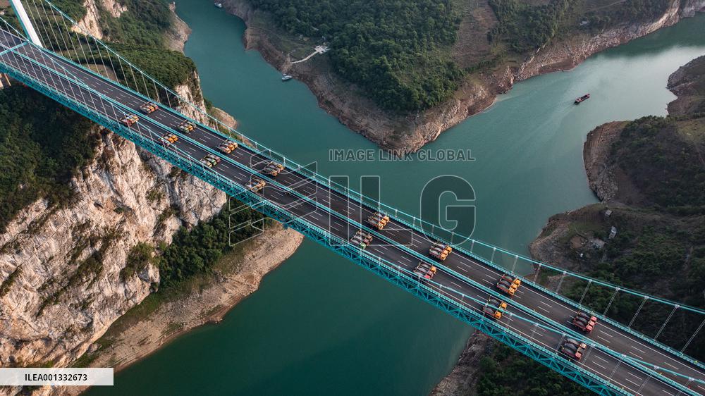 CHINA-GUIZHOU-JINSHA-BRIDGE-STATIC LOAD TESTING (CN)