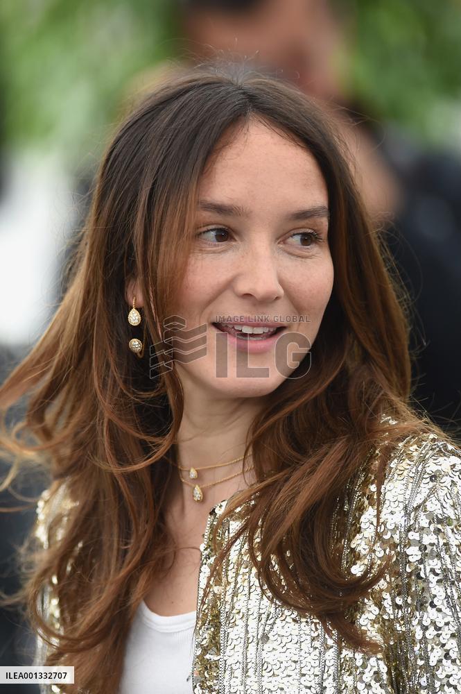 Cannes - Le Temps D'Aimer (Along Came Love) Photocall