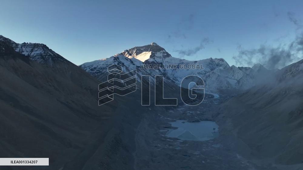 World's highest peak sees steady progress in biodiversity conservation