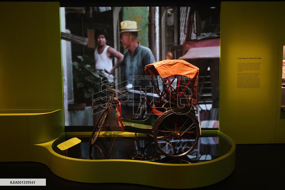 SINGAPORE-EXHIBITION