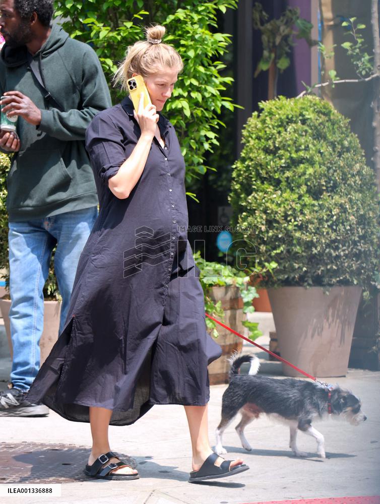 Taylor Neisen Out In New York