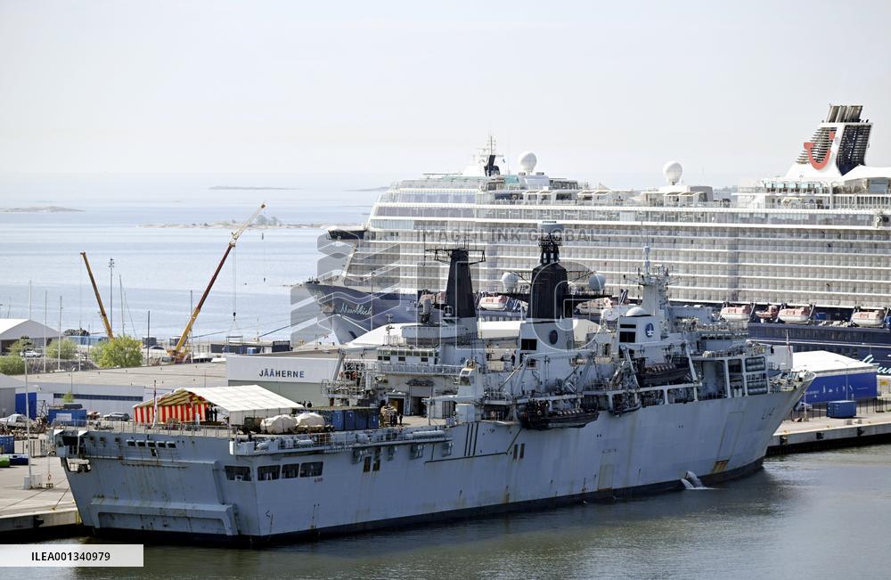 HMS Albion visiting Helsinki