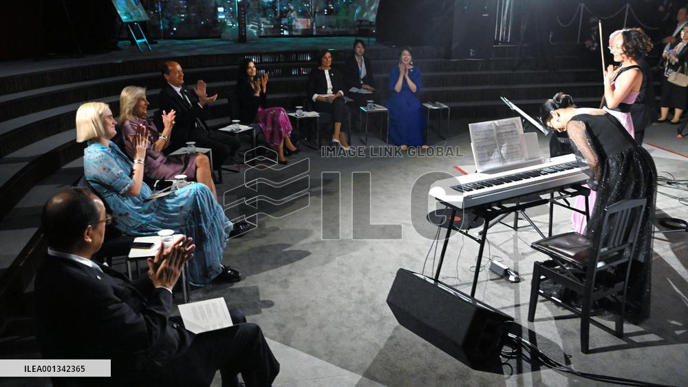 Spouses of G-7 leaders in Hiroshima