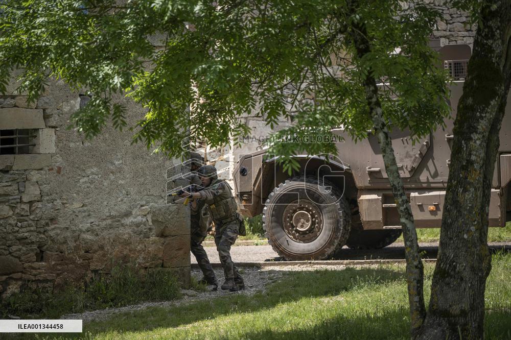 Presentation Of The Serval, The New Army Armored Vehicle - Caylus