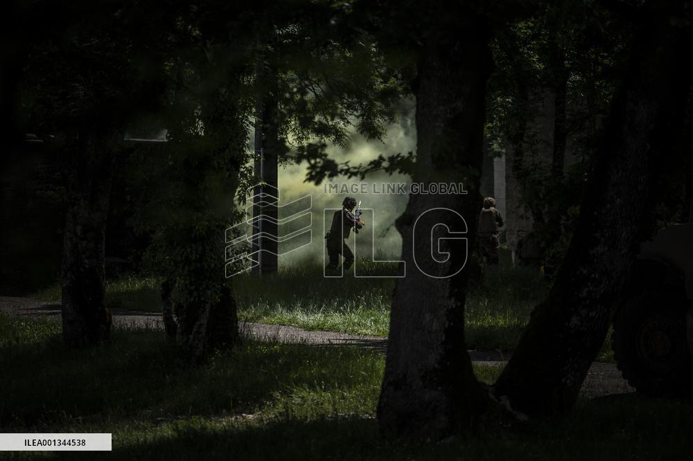 Presentation Of The Serval, The New Army Armored Vehicle - Caylus