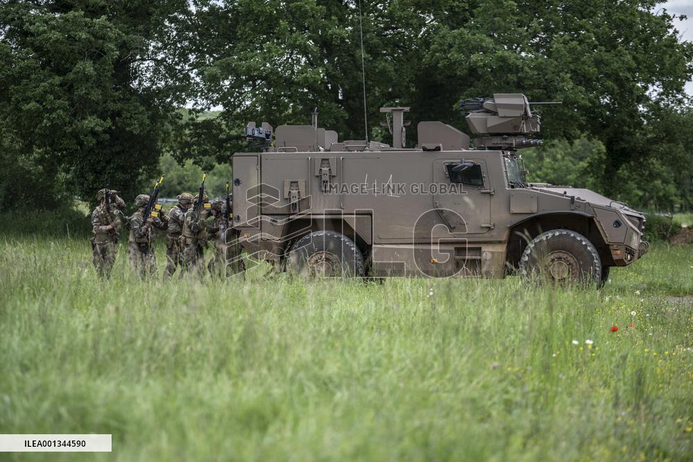 Presentation Of The Serval, The New Army Armored Vehicle - Caylus