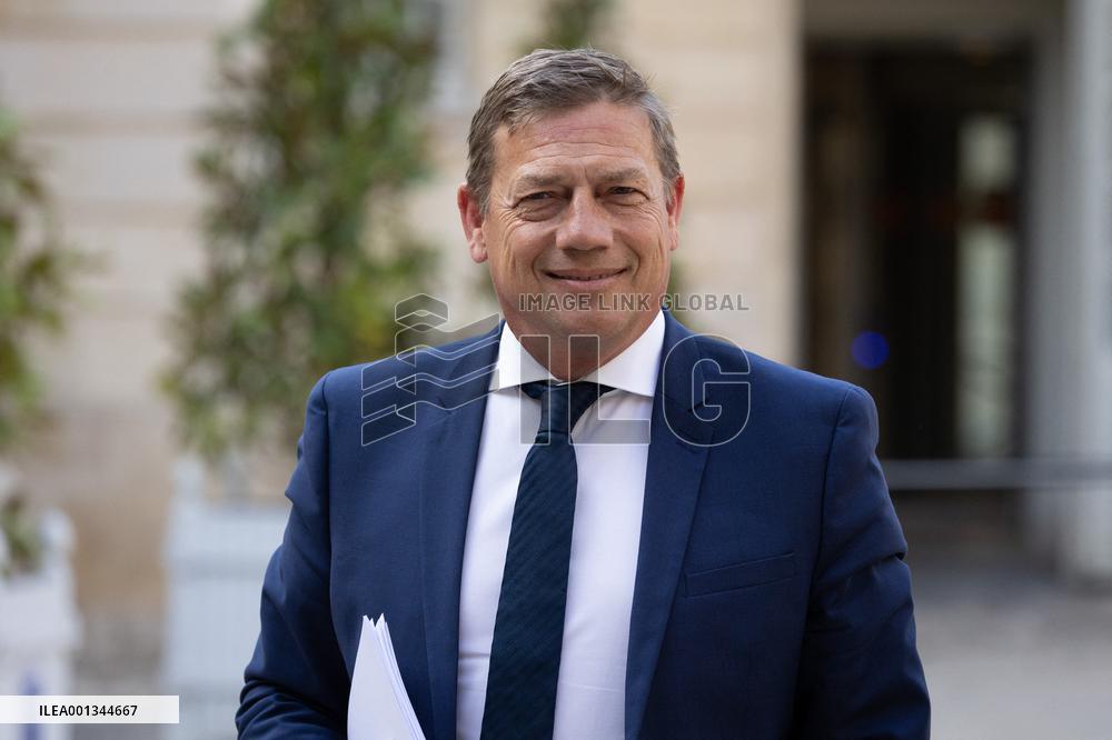 U2P meets with Elisabeth Borne at Matignon - Paris