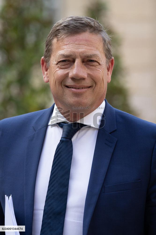 U2P meets with Elisabeth Borne at Matignon - Paris