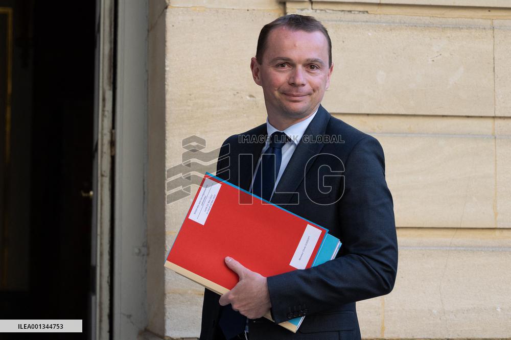 U2P meets with Elisabeth Borne at Matignon - Paris