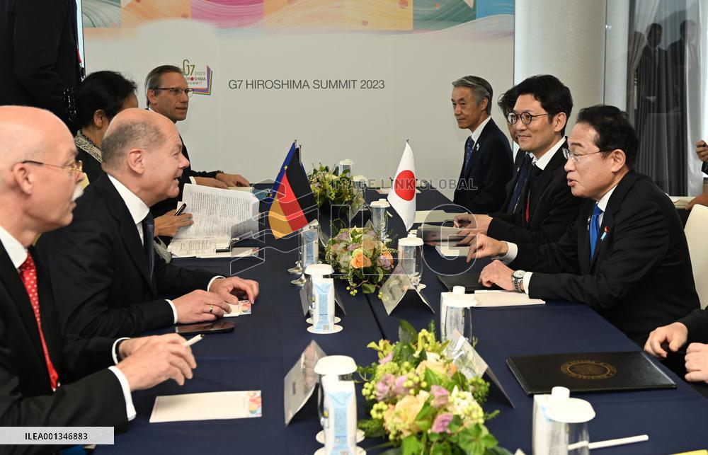 Kishida-Scholz talks in Hiroshima