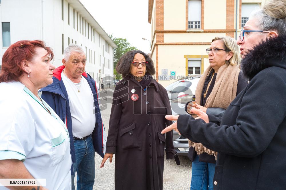 Minute's silence by hospital staff at the Montauban Hospital