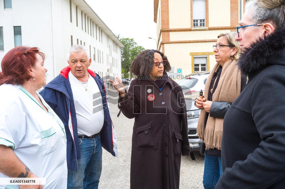 Minute's silence by hospital staff at the Montauban Hospital